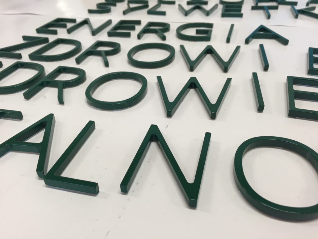 litery z mdfu lakierowanego