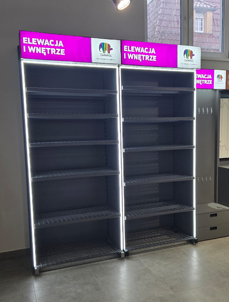 regały reklamowe podświetlane