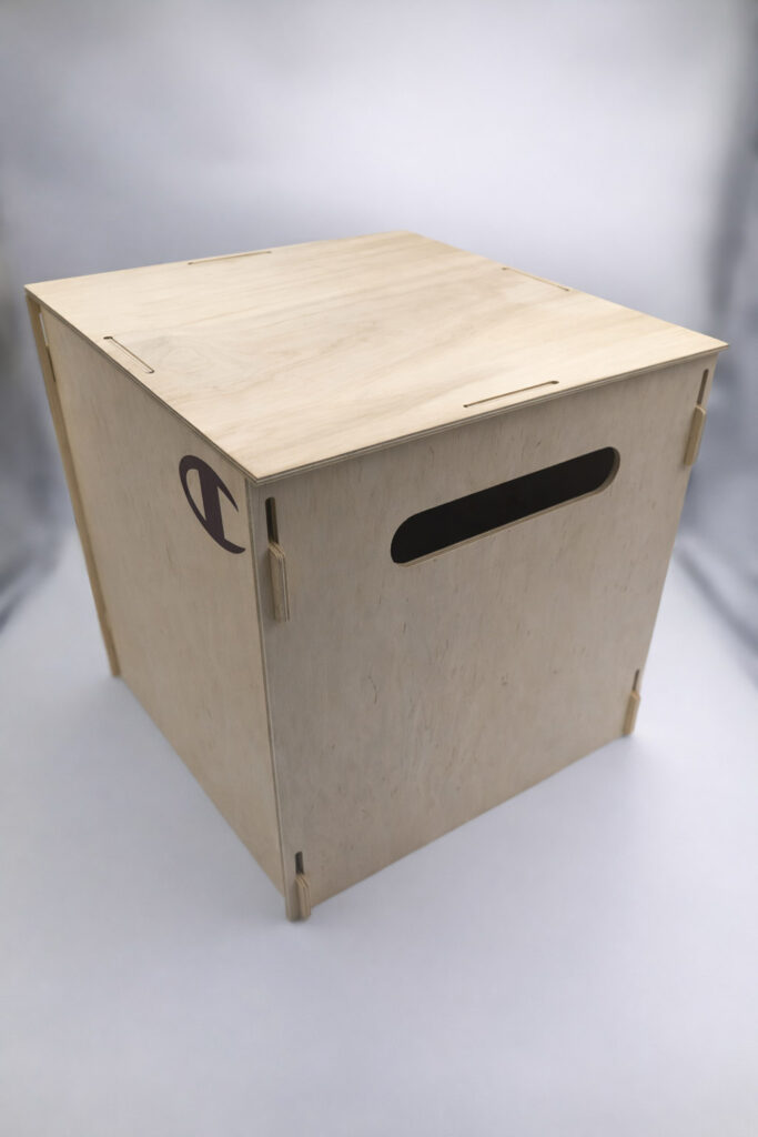 podesty ekspozycyjne ze sklejki